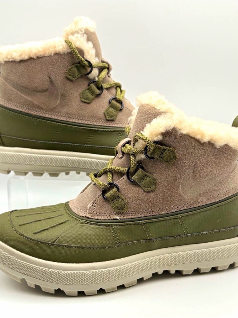 Nike Olive Green and Taupe Sherpa-Lined Winter Ankle Boots